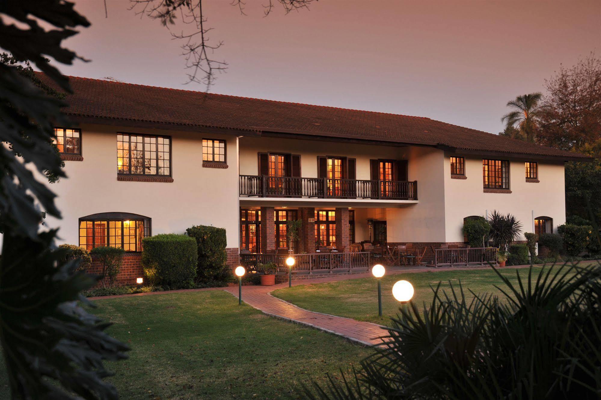Wartburger Hof Hotel Midlands ภายนอก รูปภาพ