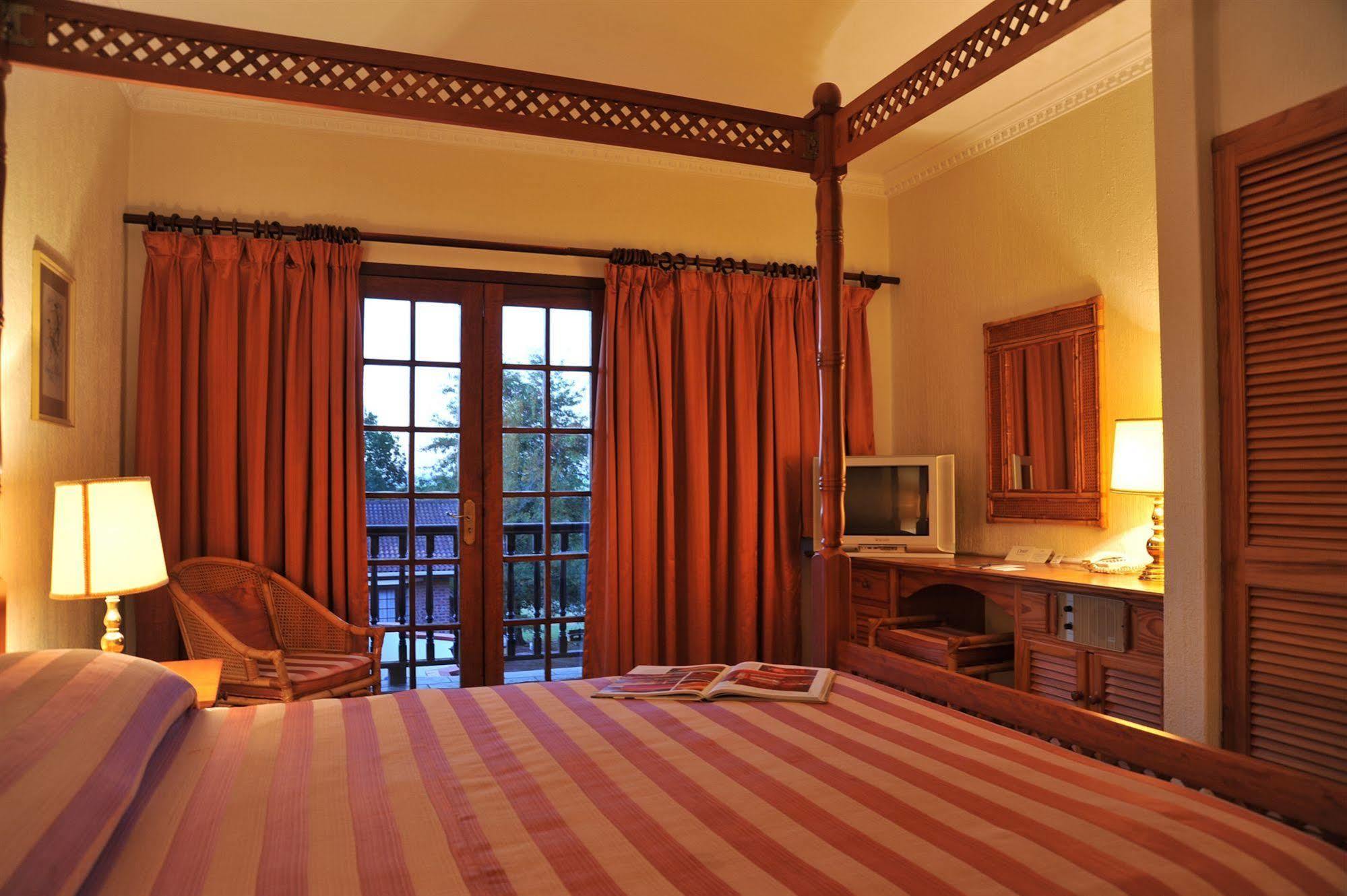 Wartburger Hof Hotel Midlands ภายนอก รูปภาพ