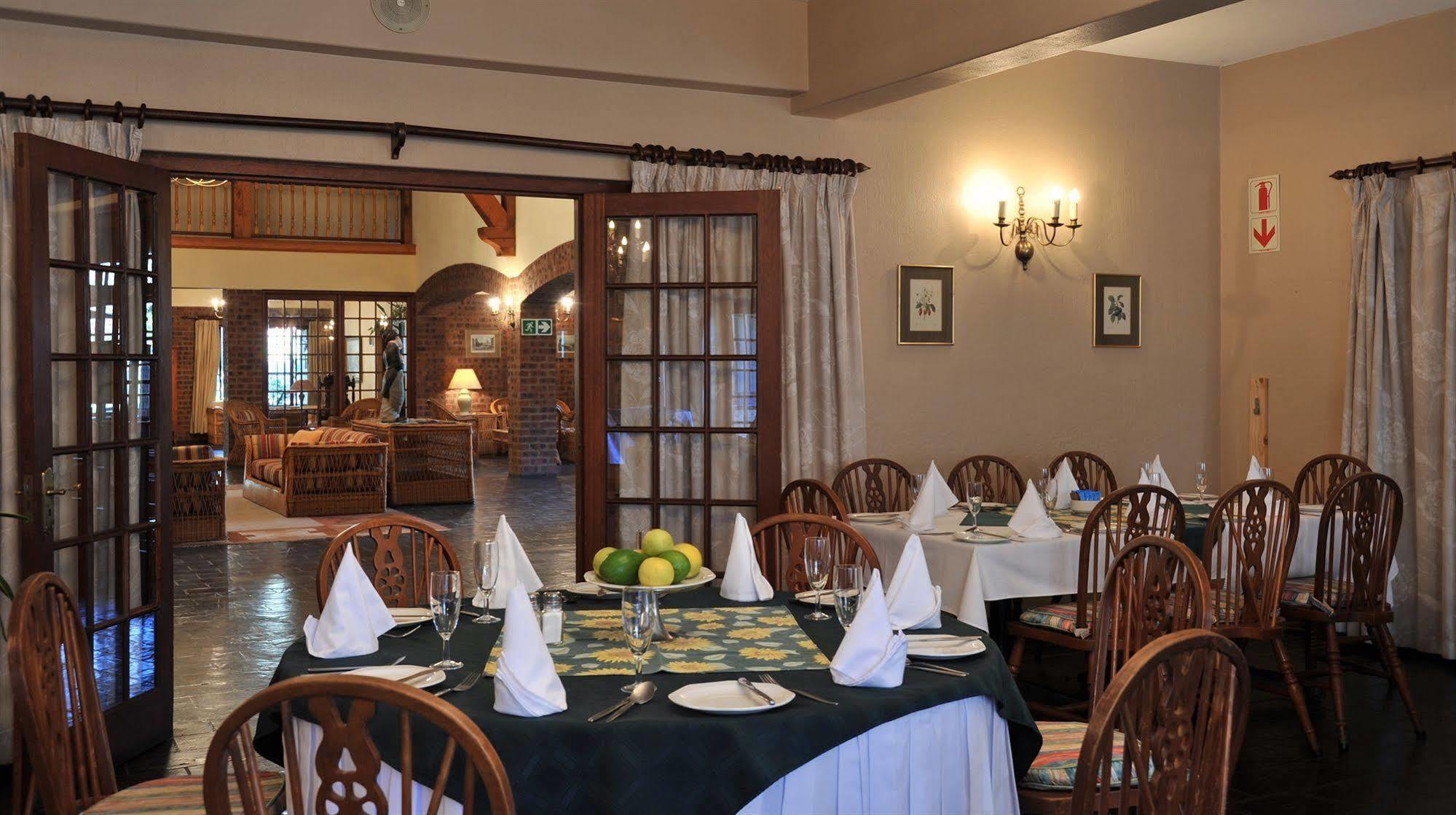 Wartburger Hof Hotel Midlands ภายนอก รูปภาพ